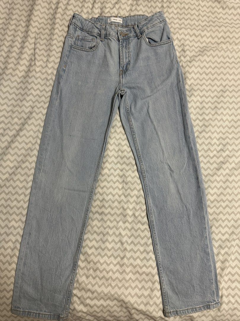 MNG Kids Light Wash Jeans (Category: Babies & Kids Fashion) located in Manila. Submitted by classywardrobemanila (Listing ID 1435834811, Image 1). Description: - MNG Kids light wash jeans - Size 12 - Straight leg fit - Button and zipper closure - Length: 152cm - Two front pockets - Two back pockets.
