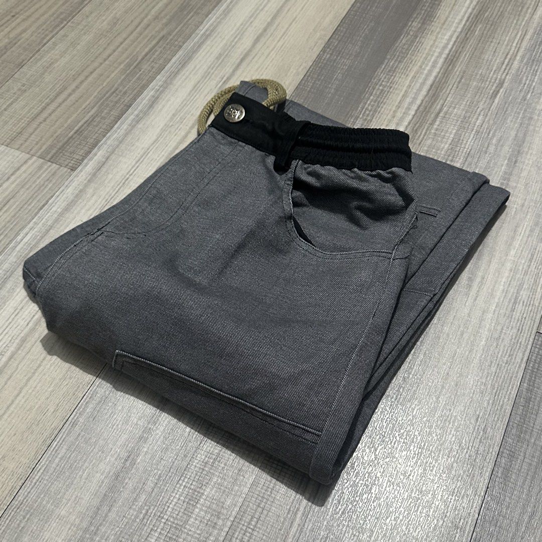 MN+LA DOUBLE KNEE PHAT PANTS (Category: Other Bottoms) located in Quezon City. Submitted by astroffside (Listing ID 1435894153, Image 3). Description: MN+LA DOUBLE KNEE PHAT PANTS No issue | Excellent Condition | Size M 2490only l❗️ DM if interested 📥.