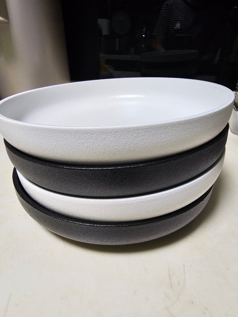 Modern Ceramic Plates - Black and White443959118041589761