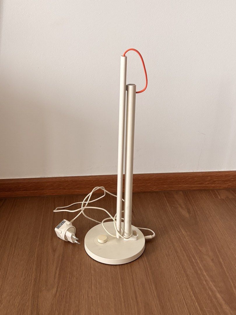 Modern White Table Lamp443813750302330881