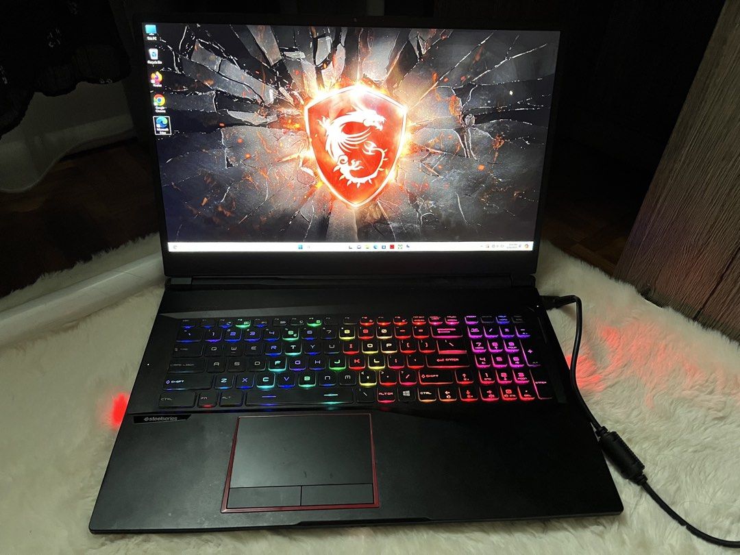 MSI Gaming Laptop - Steelseries Keyboard443995788589803520