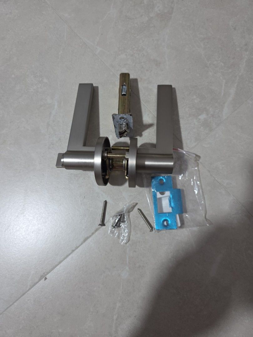 New Door Handle Set
