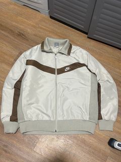 (Category: ) located in . Submitted by sec_life.thrift (Listing ID 1435894837, Image 1). Description: .