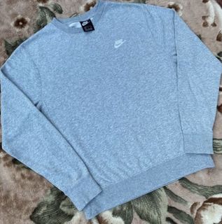 (Category: ) located in . Submitted by rcloset_ (Listing ID 1435863892, Image 1). Description: .