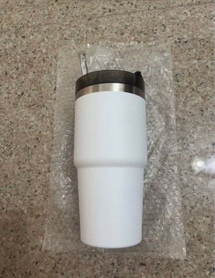 Octa Insulated Tumbler with Straw444207451163873282