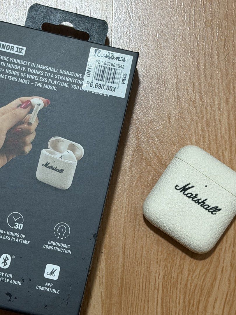 Original Marshall Minor IV (Category: Earphones) located in Paranaque City. Submitted by attyk099 (Listing ID 1435821869, Image 2). Description: Original Marshall Minor IV. Complete with Box and Cable and Receipt. Purchase Date: April 21, 2026 Posting Date: May 3, 2026 Good as new. RFS: Barely used. .