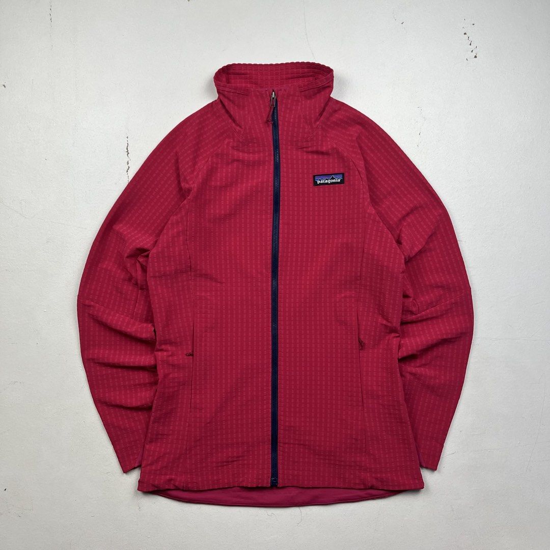 Patagonia Women’s R1 TechFace Jacket (Category: Coats, Jackets and Outerwear) located in Manila. Submitted by _jaime (Listing ID 1435882159, Image 1). Description: Patagonia Women’s R1 TechFace Jacket Excellent Condition Size: XS Chest width: 18 inches Waist: 16 inches Length: 25.5-26.5 inches 1,200 price is negotiable .