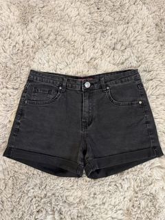 (Category: ) located in . Submitted by zhiennnnn (Listing ID 1435868051, Image 1). Description: .