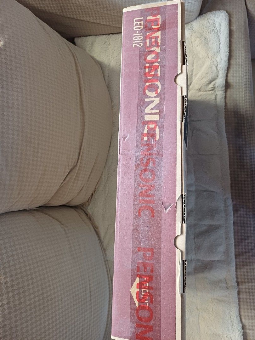 Pensonic LED-1812 Full HD TV (Category: TV) located in Las Pinas. Submitted by thehmdshop (Listing ID 1435721306, Image 3). Description: - Full HD 1080 Resolution - Durable Design: Splash-proof, scratch-resistant, and impact-resistant - Includes Screen Glass Protector - USB Connectivity - Smart Energy-Saving Technology - Clear Audio Output.