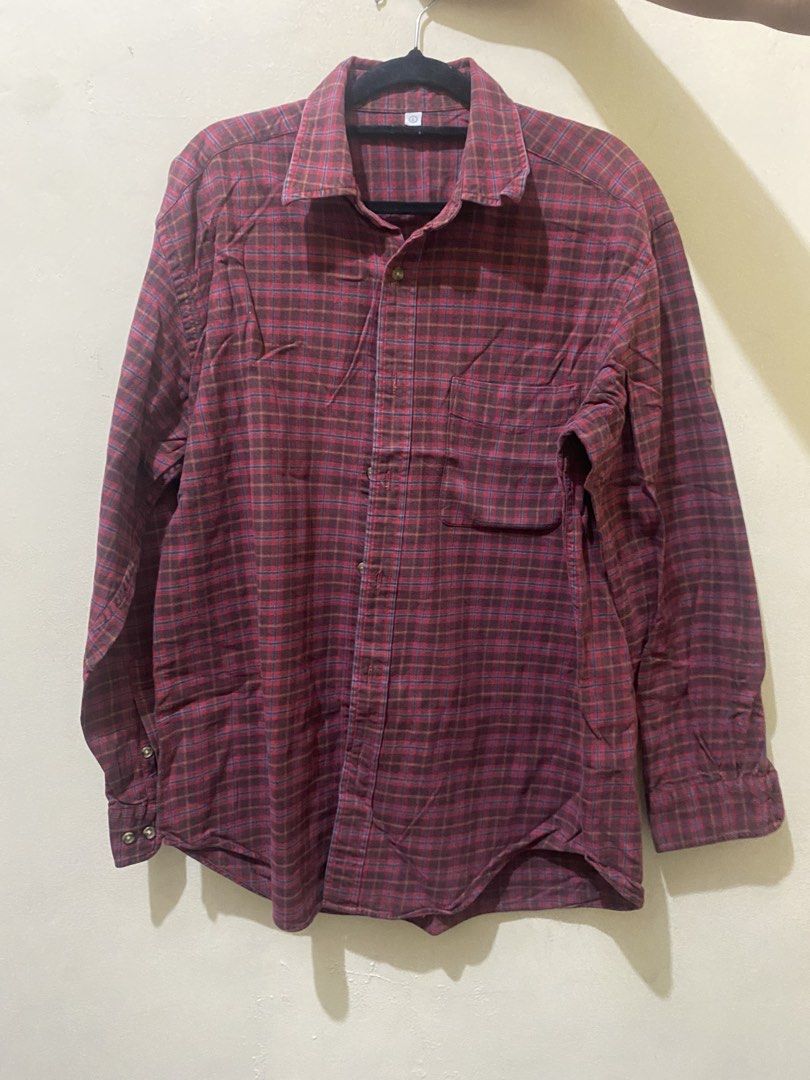 Plaid Long Sleeve Shirt - Size L (Category: Tshirts & Polo Shirts ) located in Manila. Submitted by ynoshiko (Listing ID 1435899414, Image 2). Description: - Classic red and brown plaid pattern - Long sleeves with buttoned cuffs - Button-down front - Collared neckline - Single chest pocket - Thick Fabric RFS: Declutter Size: Large MOP: Gcash/Gotyme Please manage your expectation as this item is pre-loved. Expect minor color differences due to scr