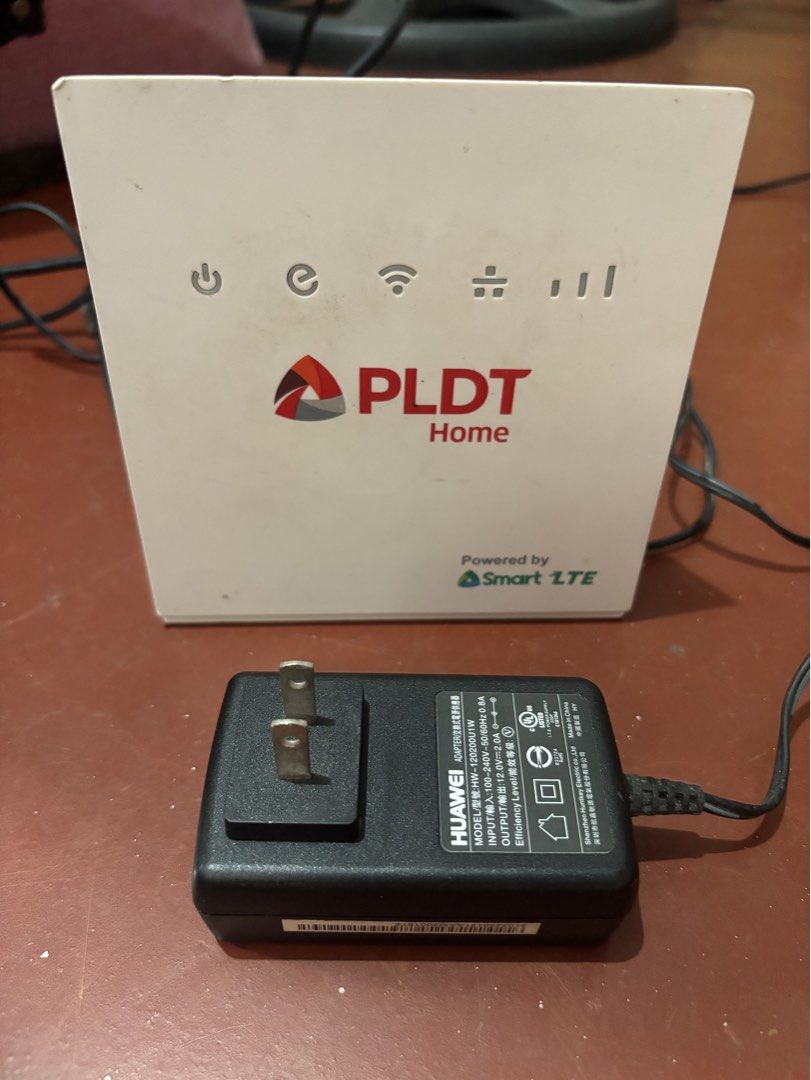 PLDT SMART LTE PREPAID WIFI (USED) (Category: Networking) located in Malolos. Submitted by vida0311 (Listing ID 1435839042, Image 2). Description: Personal - Used as my back up wifi Selling it for low price Working fine.