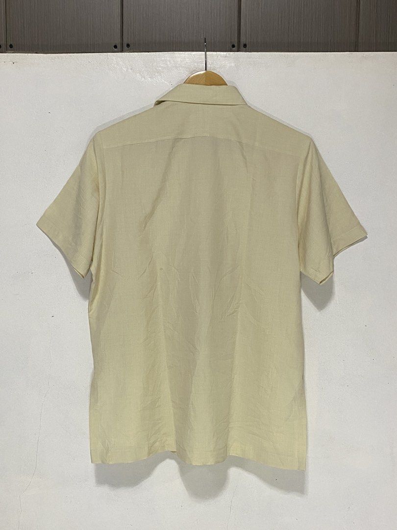 Polo Barong (Category: Tshirts & Polo Shirts ) located in General Natividad. Submitted by lootsnijay (Listing ID 1435717370, Image 2). Description: fits L-XL Width- 22.5” Length- 28.5” Color rate: 9/10 Issue/s: None 📌washed 📌color may vary due to lighting 📌shipping via jnt express.