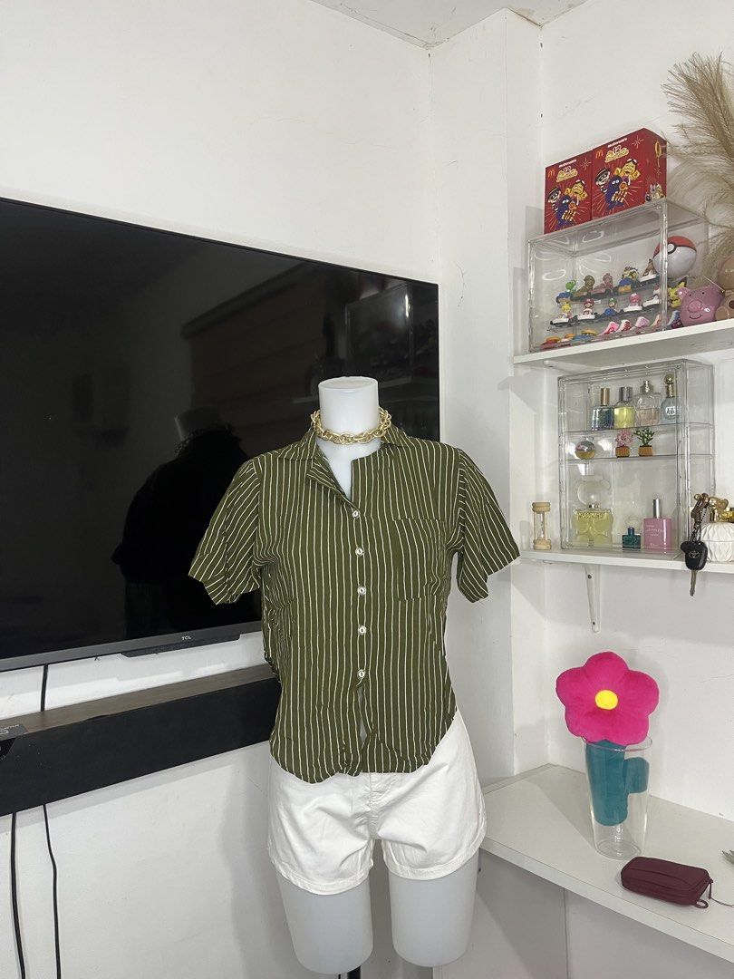 Polo blouse Stripes print perfect for summer (Category: Blouses) located in Cavite. Submitted by cardibabe (Listing ID 1435844146, Image 1). Description: perfect for summer polo blouse size : small to large.