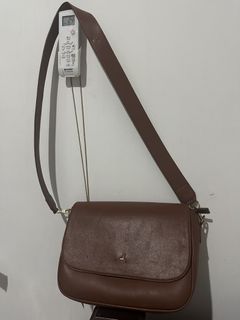 (Kategori: ) berada di . Dikirim oleh kikyolivia (ID iklan 1435776501, Gambar 1). Deskripsi: .