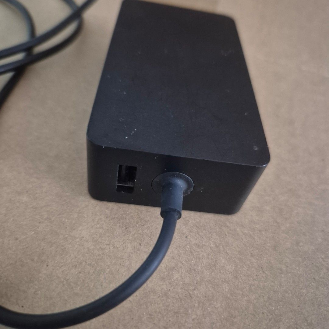 Pre-Owned Microsoft Surface Pro Surface Book Genuine Charger Power Supply 65W Model 1706443994918900869123