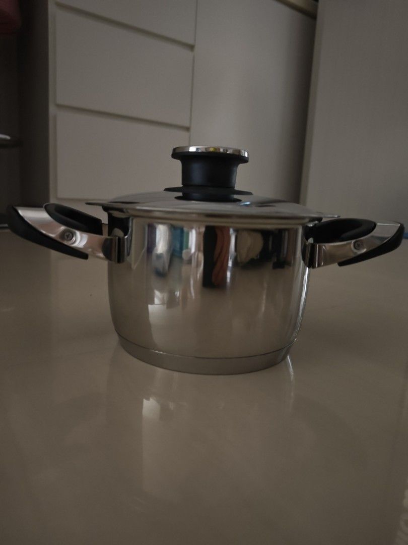 Proair Stainless Steel Pot with Lid443835629741680641
