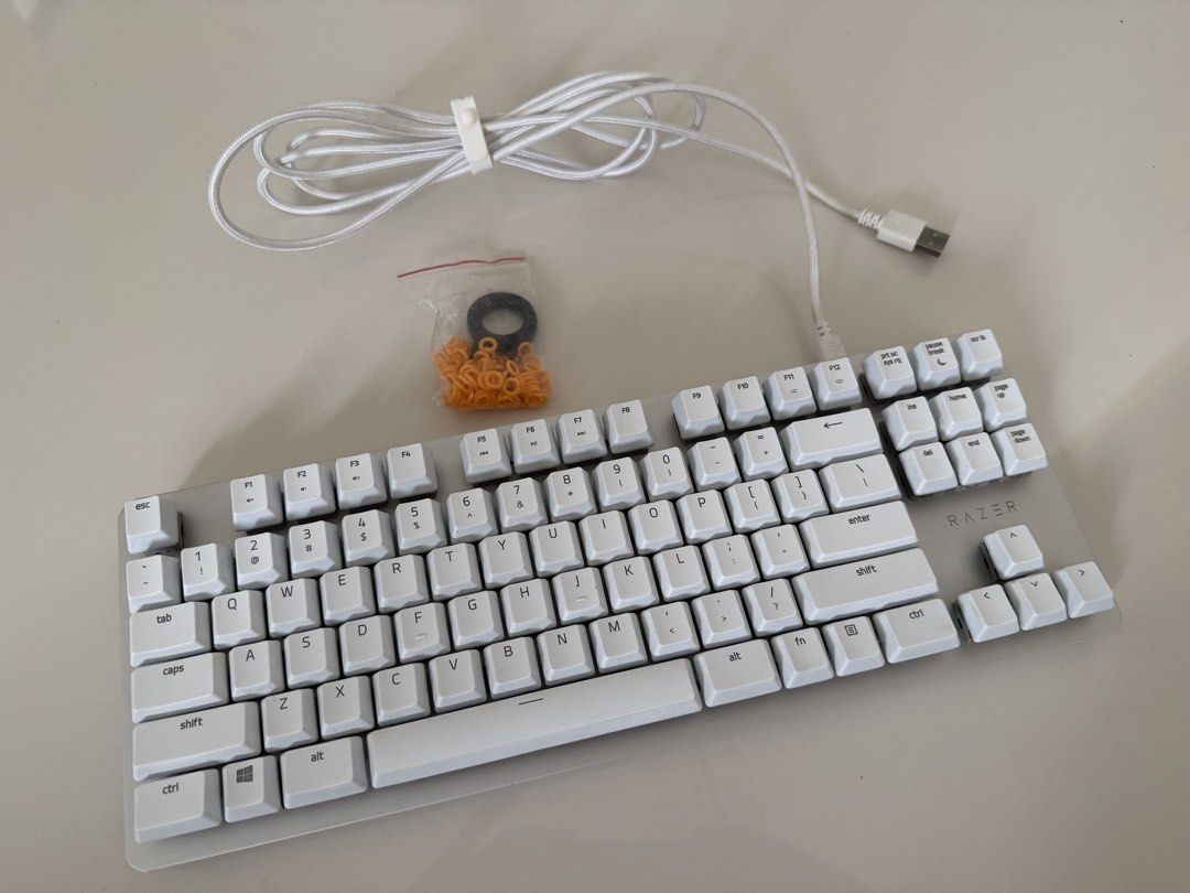 Razer Blackwidow Lite Mercury White Keyboard443796045075599360