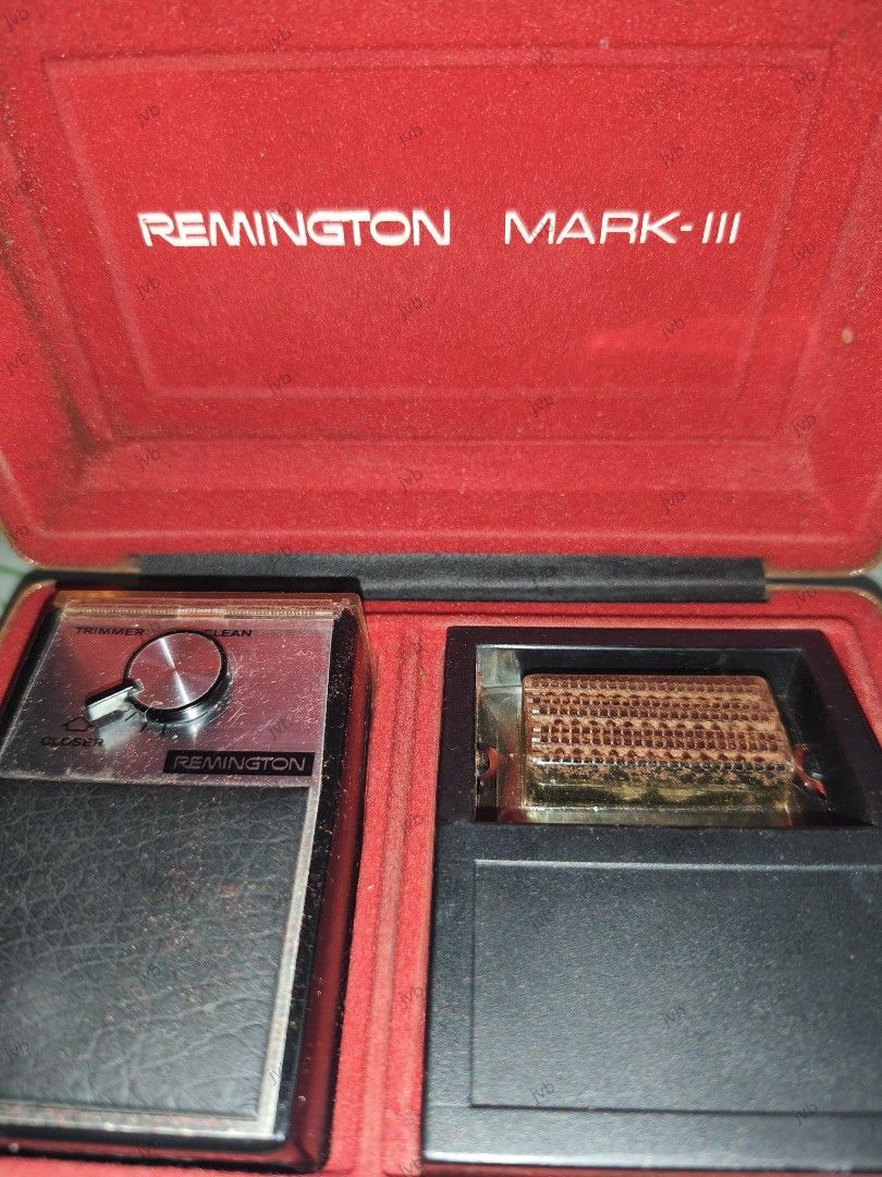 Remington Mark III Lektro Blade Shaver (Category: Men's Grooming) located in Bulacan. Submitted by jvblaguard08460 (Listing ID 1435795033, Image 2). Description: - Vintage Remington Mark III Lektro Blade shaver - Includes shaver unit, cleaning brush, original documentation, and power cord - Features a silver and black design with a dial - Comes in a red case with a blade compartment - Never been used, not sure if still working though RFS : Declut
