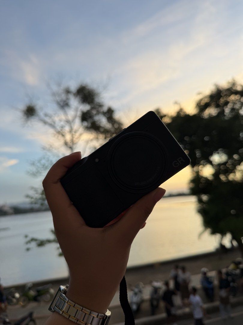Ricoh GR IV Digital Camera (Category: Cameras) located in San Pablo. Submitted by notkendall_ (Listing ID 1435821622, Image 1). Description: still with box 4k+ shutter count .