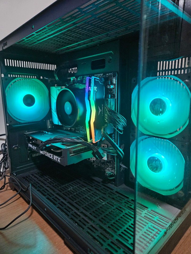 RTX4060|Ryzen 5|1TB|16GB|Aftershock Gaming PC