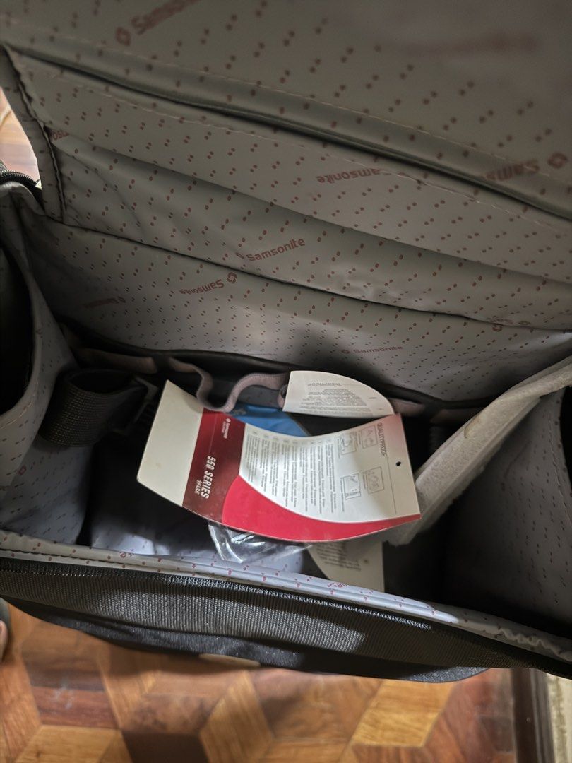 Samsonite 550 series spark and Samsonite Beauty Case (Category: Luggage) located in Manila. Submitted by bondea (Listing ID 1435905489, Image 3). Description: Samsonite 550 series spark cabin sized luggage- P5,100.00 Beauty case- P3500.00 Authentic with tag .
