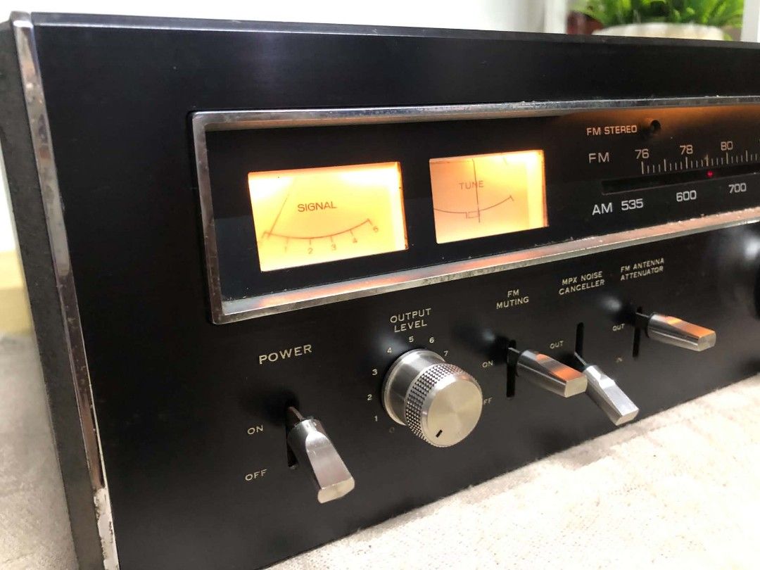 Sansui Am/Fm Stereo Tuner TU 5500 (Category: Soundbars, Speakers & Amplifiers) located in Quezon City. Submitted by tel126 (Listing ID 1435846835, Image 2). Description: Sansui Am/Fm Stereo Tuner TU 5500 Japan Standard Kayo na lang magpa Re - Channel AC 100 Volts.