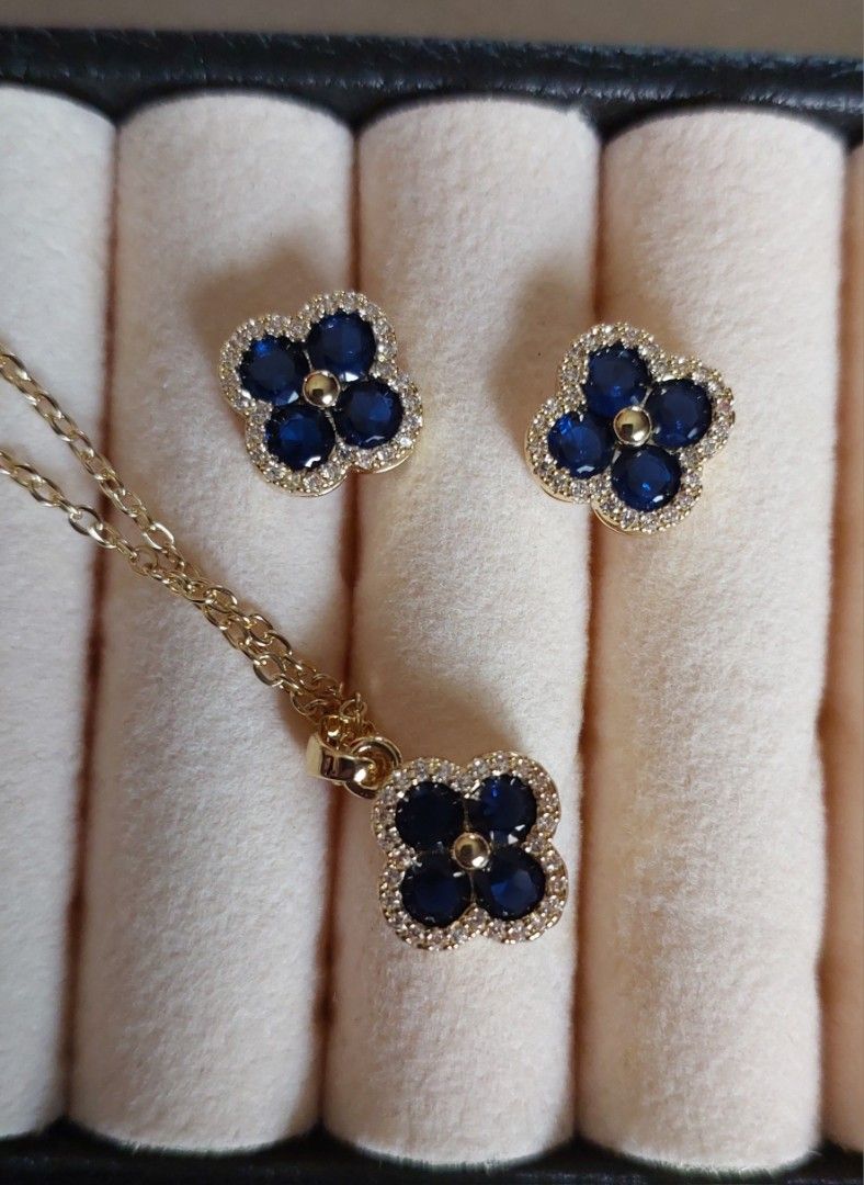 Sapphire VCA Clover Necklace & Earrings Set (Category: Earrings) located in Gapan. Submitted by purseofjune (Listing ID 1435799658, Image 2). Description: lab sapphire stone very cute design ideal for everyday use hypoallergenic.