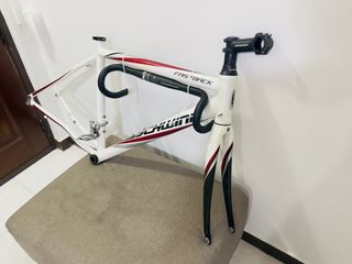 (Category: ) located in . Submitted by goodbuycycle_crystal (Listing ID 1435791149, Image 1). Description: .
