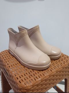 (Kategori: ) berada di . Dikirim oleh cinna.mon (ID iklan 1435827704, Gambar 1). Deskripsi: .