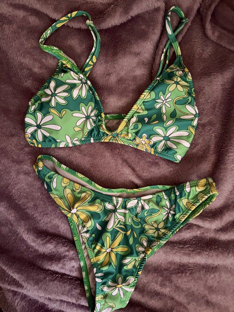 Sew local printed bikini (Category: Bikinis & Swimsuits) located in Quezon City. Submitted by declutteringgn (Listing ID 1362938474, Image 1). Description: Size XS Bought here on carousell.