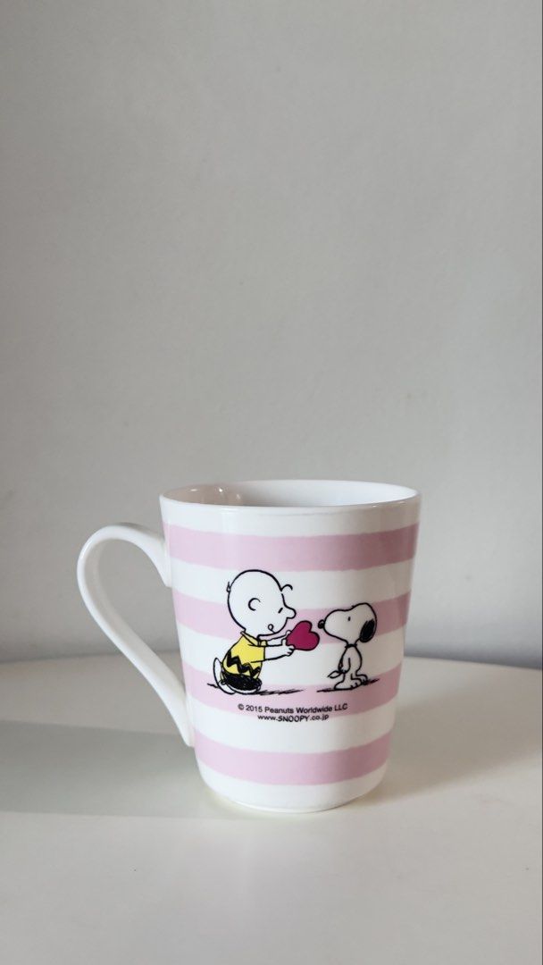 Snoopy mug (Category: Dinnerware & Cutlery) located in Quezon City. Submitted by snoop-dog (Listing ID 1435819327, Image 2). Description: .