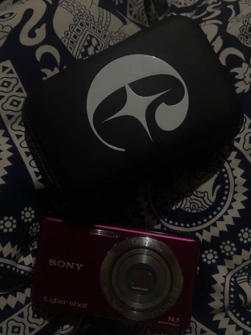 Sony Cybershot DSC w-530 (Category: Cameras) located in Tulunan. Submitted by pachi3 (Listing ID 1435840843, Image 2). Description: RFS: hindi na masyadong nagagamit yung camera button medyo maluwag pero okay naman kung mag picture bought for 8k now selling for 6k message me for more details .