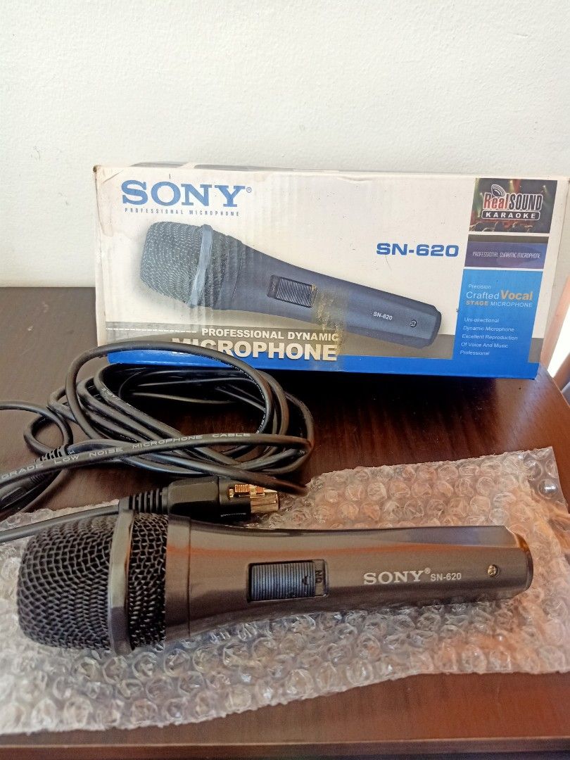 Sony mic (Category: Microphones) located in Las Pinas. Submitted by the_recycle_shop (Listing ID 1435784865, Image 1). Description: - Sony SN-620 professional dynamic microphone - Includes original box - Features a black body with mesh head - Comes with a high-grade, low-noise microphone cable - Designed for vocal stage use.