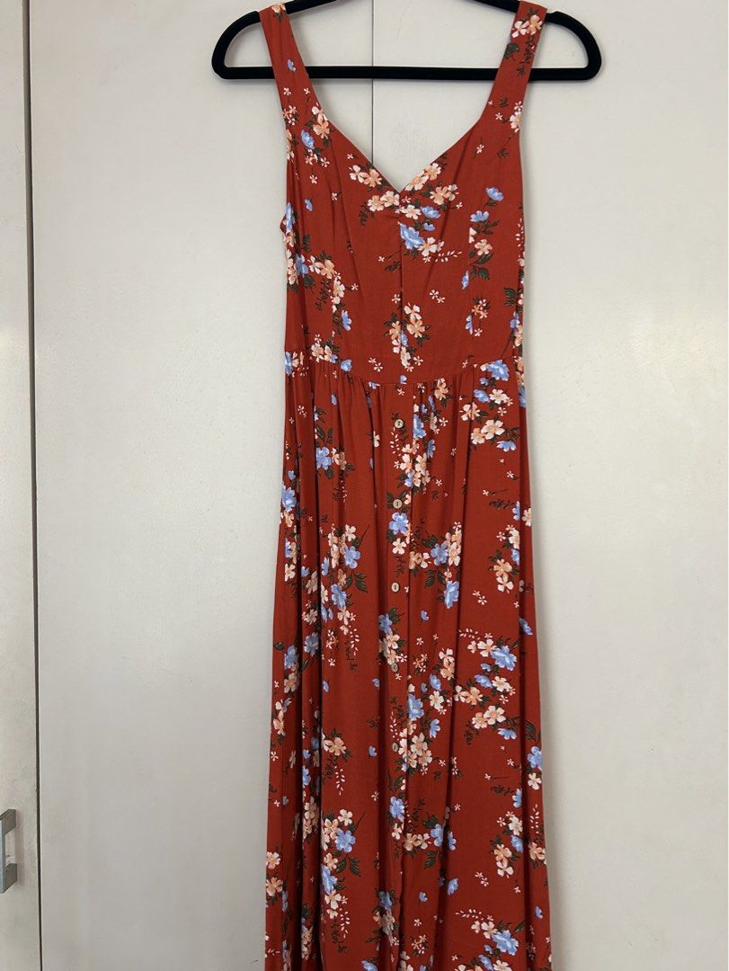 Springfield Orange Floral Dress (Category: Dresses) located in Makati City. Submitted by laract (Listing ID 1435838903, Image 1). Description: Size Eu 34.