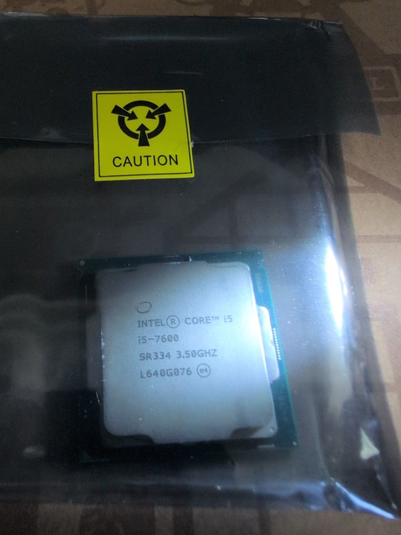 SR334 Intel Core i5-7600 Quad-Core 3.50GHz 8.00GT/s DMI3 6MB L3 Cache Socket LGA1151 Processor