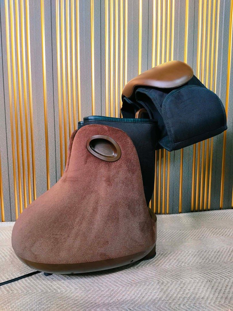 📍THRIVE PREMIUM BRAND📍 (Category: Massage Devices) located in Manila. Submitted by chaychaii (Listing ID 1435778628, Image 3). Description: 📍THRIVE PREMIUM BRAND📍 ⚡⚡SALE⚡⚡ Foot and Leg Massager Imported From japan ✨Excellent Condition ✨VIbrating System ✨Air Compress ✨Heater Balls ✨Push button Controller ✨3 Way Intense Level ✨Adjustable Leg Strap ✨Gamuza Type Cover ✨110 Volts super tipid sa Kuryente ✨Lightweight NO ISSUE‼️ EXCELLENT CONDITION.