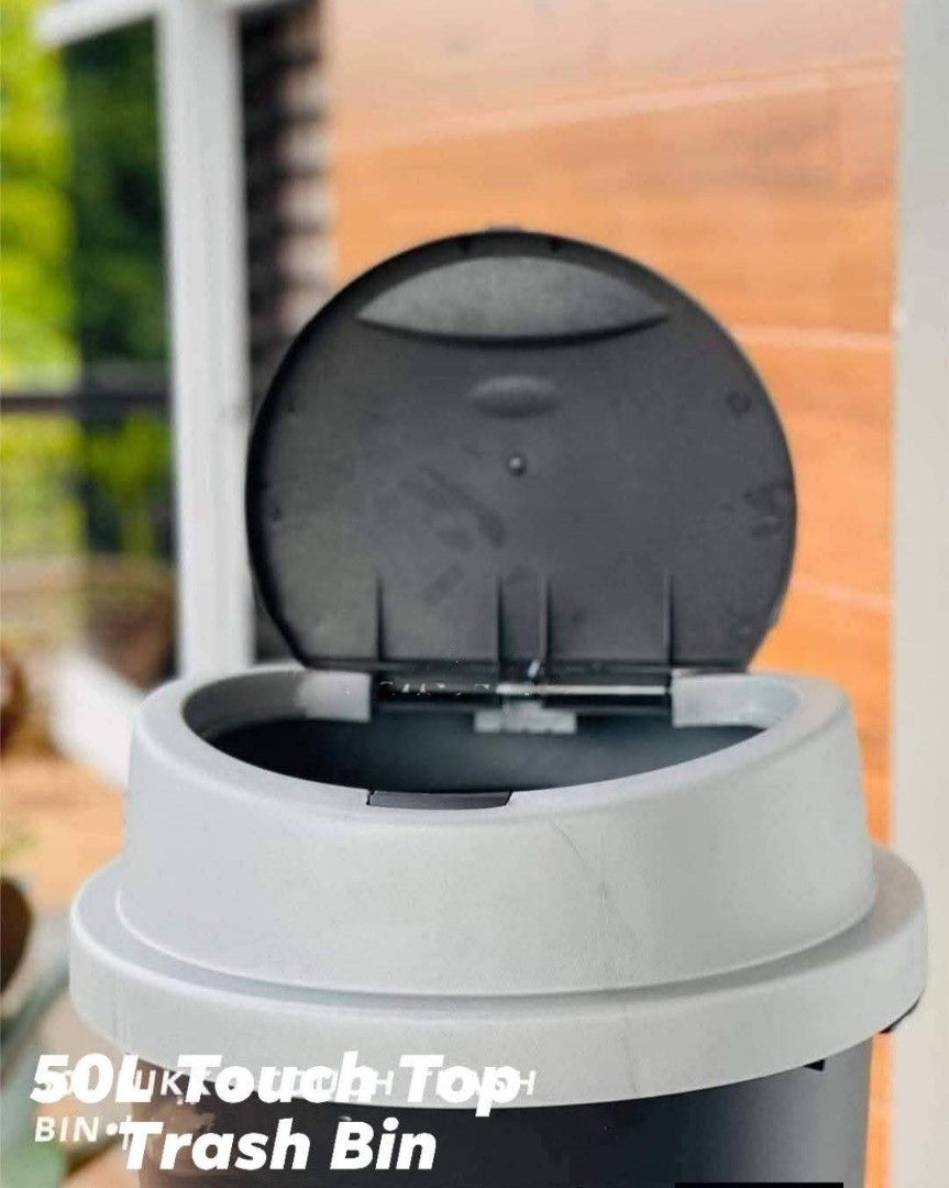 Trashbin 50L Capacity High Quality Push to Open (Category: Cleaning Tools & Supplies) located in Manila. Submitted by noel_o (Listing ID 1435723659, Image 3). Description: Trashbin 50L Capacity High Quality Push to Open 50 liters capacity With pindutan kapag bubuksan ❗️ Malaki na capacity Pwedeng pang classroom Pwede din sa kitchen nyo😂 23 inches taas 14 inches bilog Brand: Nikko Material: Plastic Color: Black Dimensions: L=39cm, W=39cm, H=61cm 
