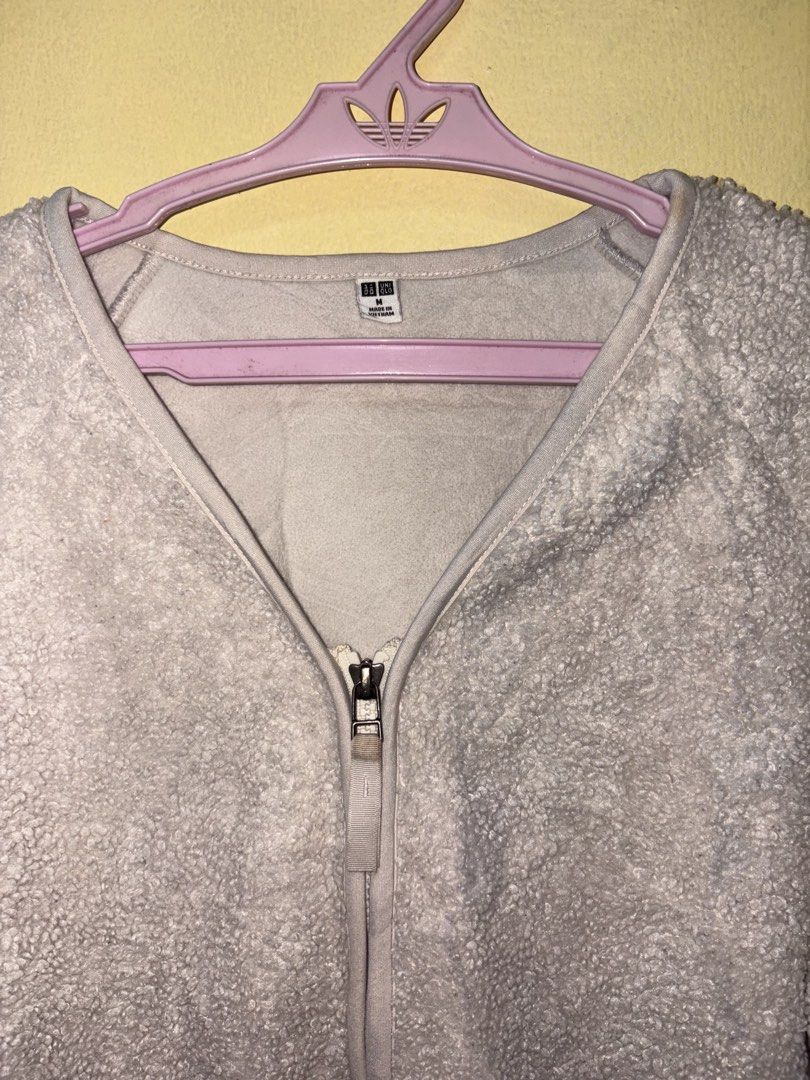 UNIQLO Soft Pile Sherpa Jacket (Category: Coats, Jackets and Outerwear) located in Cavite. Submitted by elle.nanasv (Listing ID 1435869384, Image 2). Description: .