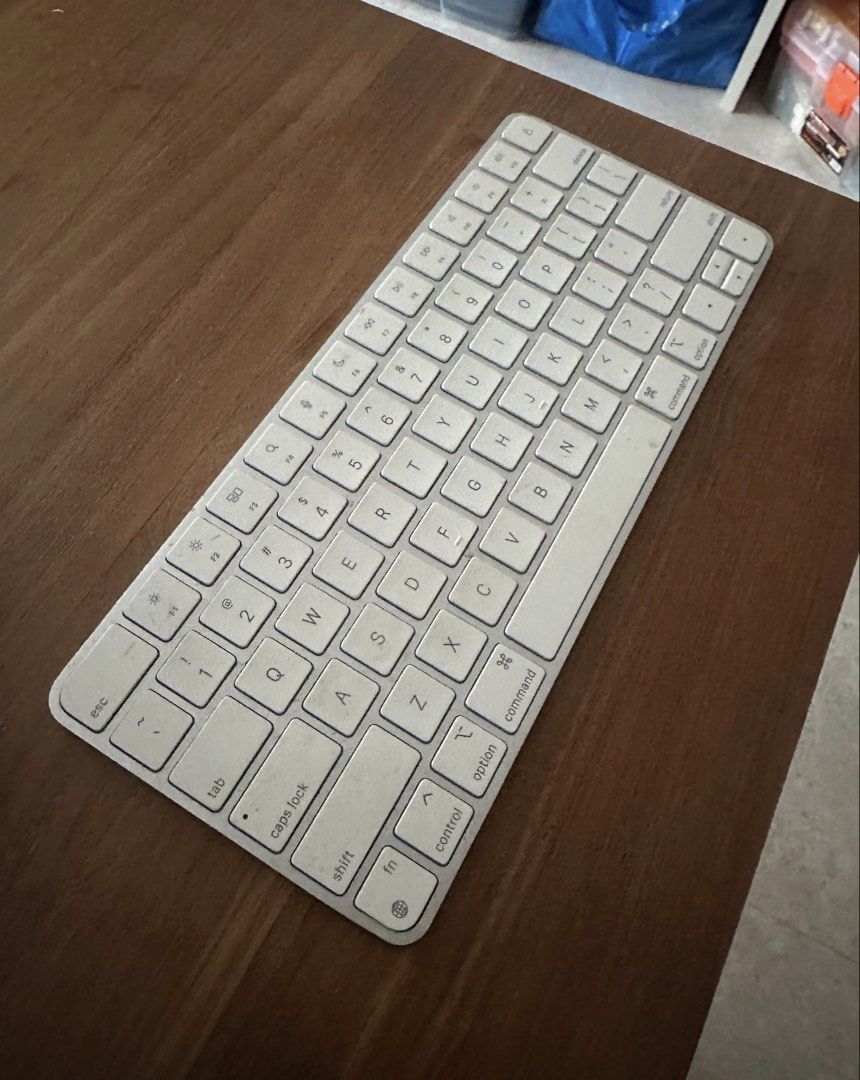 Used Apple keyboard and mouse usbc443885589355581440