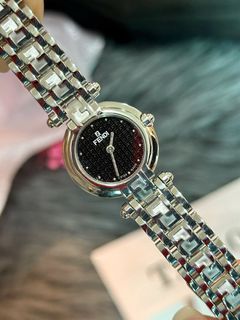 (Category: ) located in . Submitted by vintage.instyle (Listing ID 1435911147, Image 1). Description: .