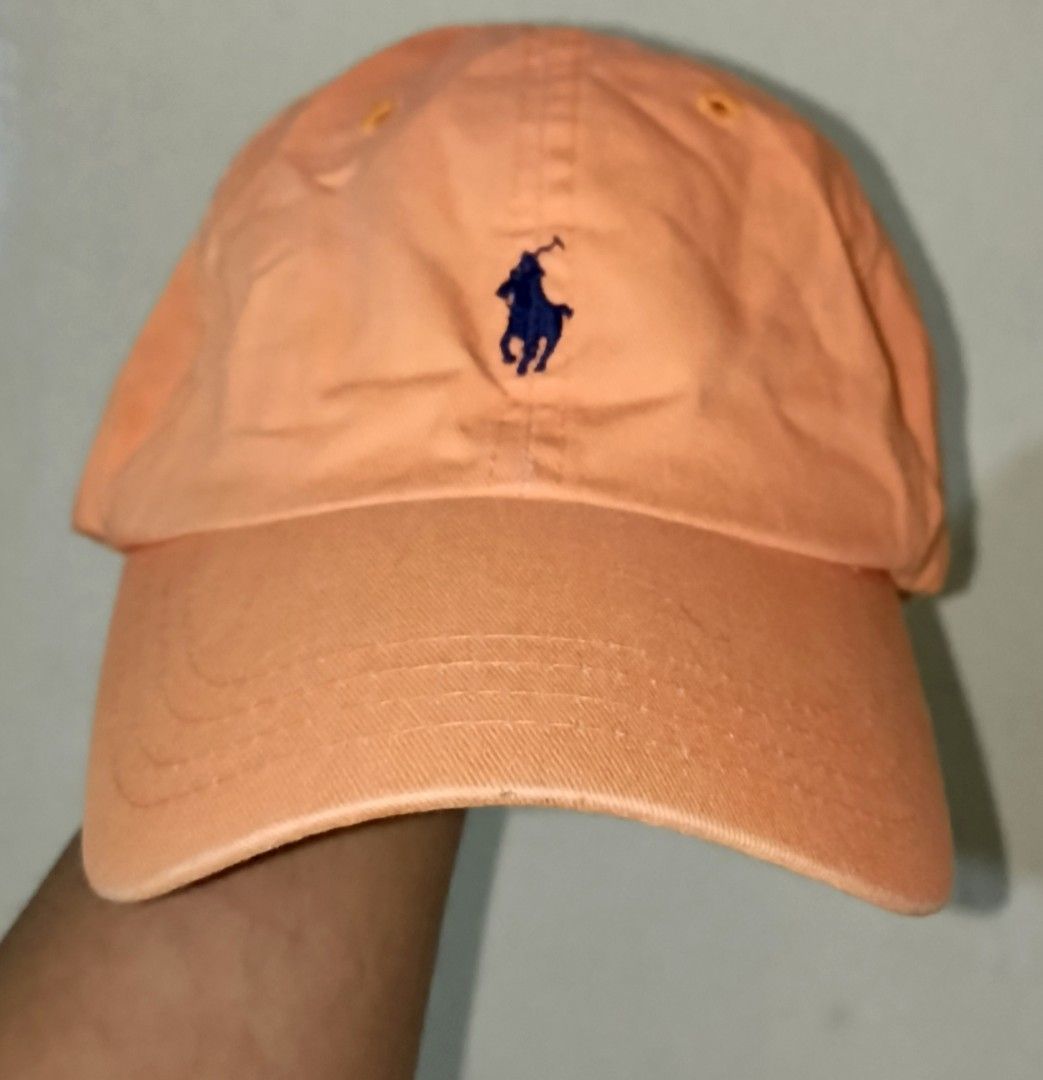 VINTAGE POLO RALPH LAUREN CAP (Category: Caps & Hats) located in Sipocot. Submitted by quickpickstuff (Listing ID 1435727395, Image 1). Description: LEATHER BUCKLE STRAP 9.5/10 CONDITION.