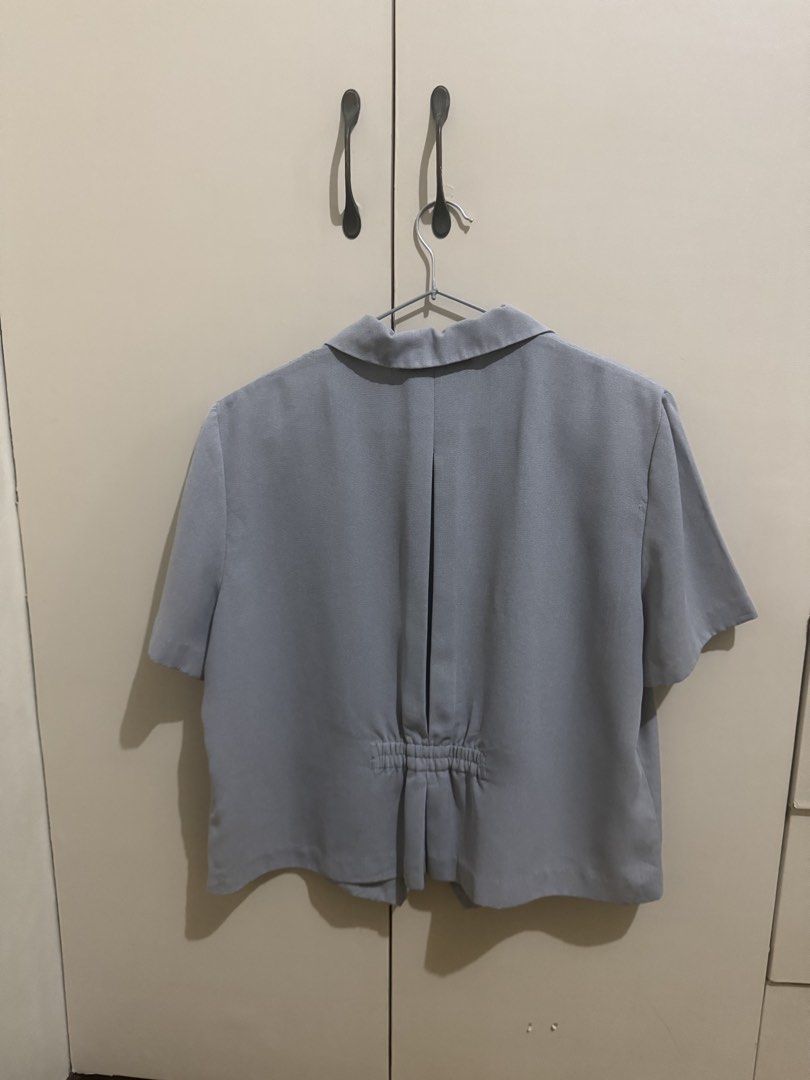 Vintage Short Sleeve Office Polo (Category: Blouses) located in Las Pinas. Submitted by bea.therese (Listing ID 1435779717, Image 2). Description: Fits S to M - Vintage blouse - Short sleeves - Classic collar - Button-down front - Gathered back detail - Solid color - Lightweight fabric - Dress up or down .