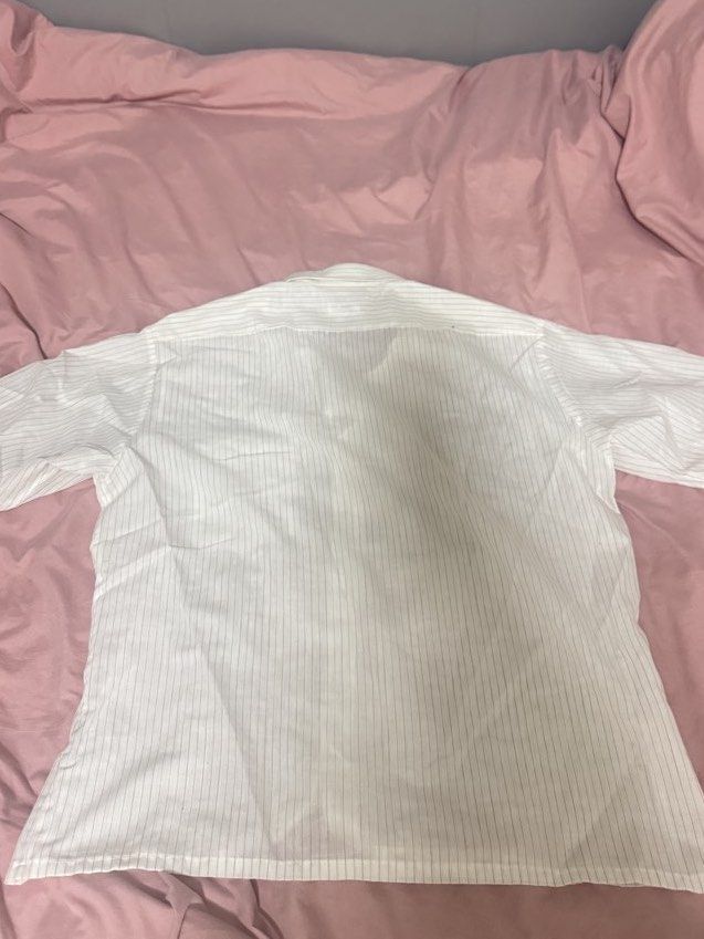 White Striped Boxy Polo Shirt (Category: Tshirts & Polo Shirts ) located in Manila. Submitted by miobrbn (Listing ID 1435867209, Image 2). Description: - Worn Once - see reference pics - rfs: i don’t wear it anymore.