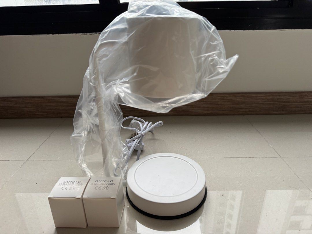 White Table Lamp with Extra Bulbs