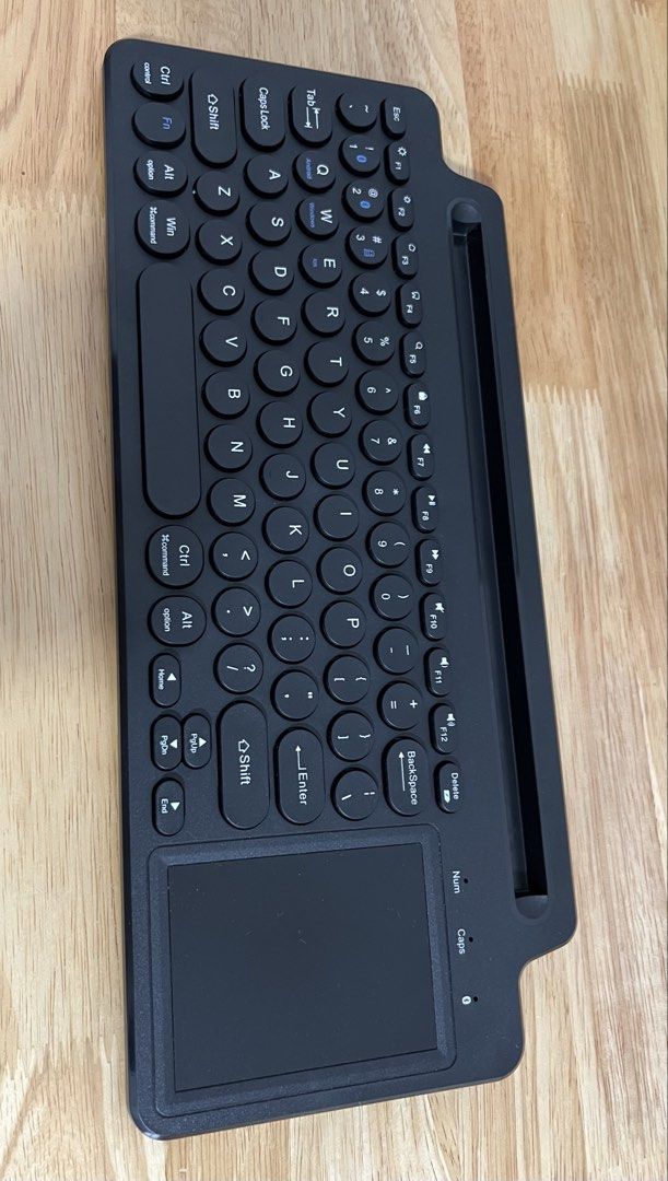 Wireless Keyboard with Touchpad443775812811499520