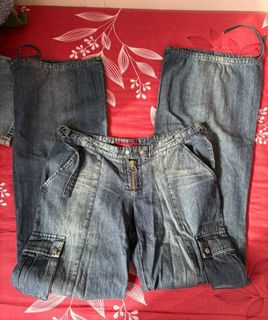 (Category: ) located in . Submitted by helpmeclearclothespls (Listing ID 1435733075, Image 1). Description: .