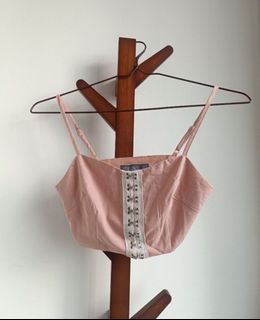 (Category: ) located in . Submitted by petite.closets (Listing ID 1435848430, Image 1). Description: .