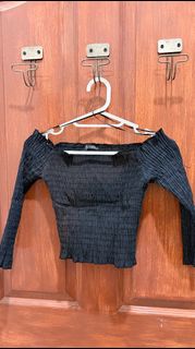 (Category: ) located in . Submitted by arian_closet (Listing ID 1435809089, Image 1). Description: .