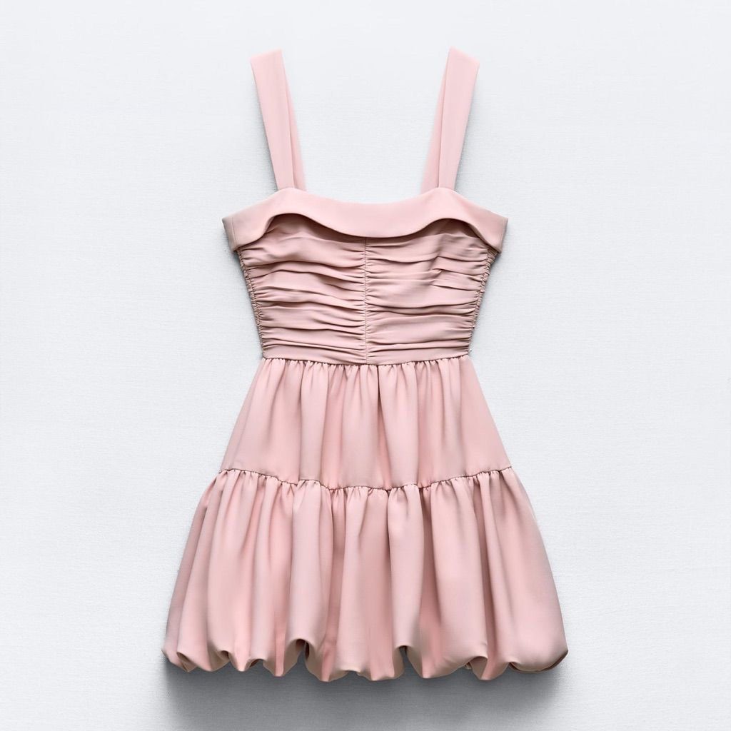 Zara Draped Balloon Pink Mini Dress (Category: Dresses) located in Quezon City. Submitted by kkaitly (Listing ID 1435825379, Image 1). Description: rfs: wrong size Please refer to zara’s size chart. retails php 2400+ Zara mini dress features a flattering ruched bodice and a playful, tiered bubble skirt. It has wide straps and a soft pink hue. The dress is designed with a unique bubble hem, adding a touch of flair. Perfect for a night out or a spe