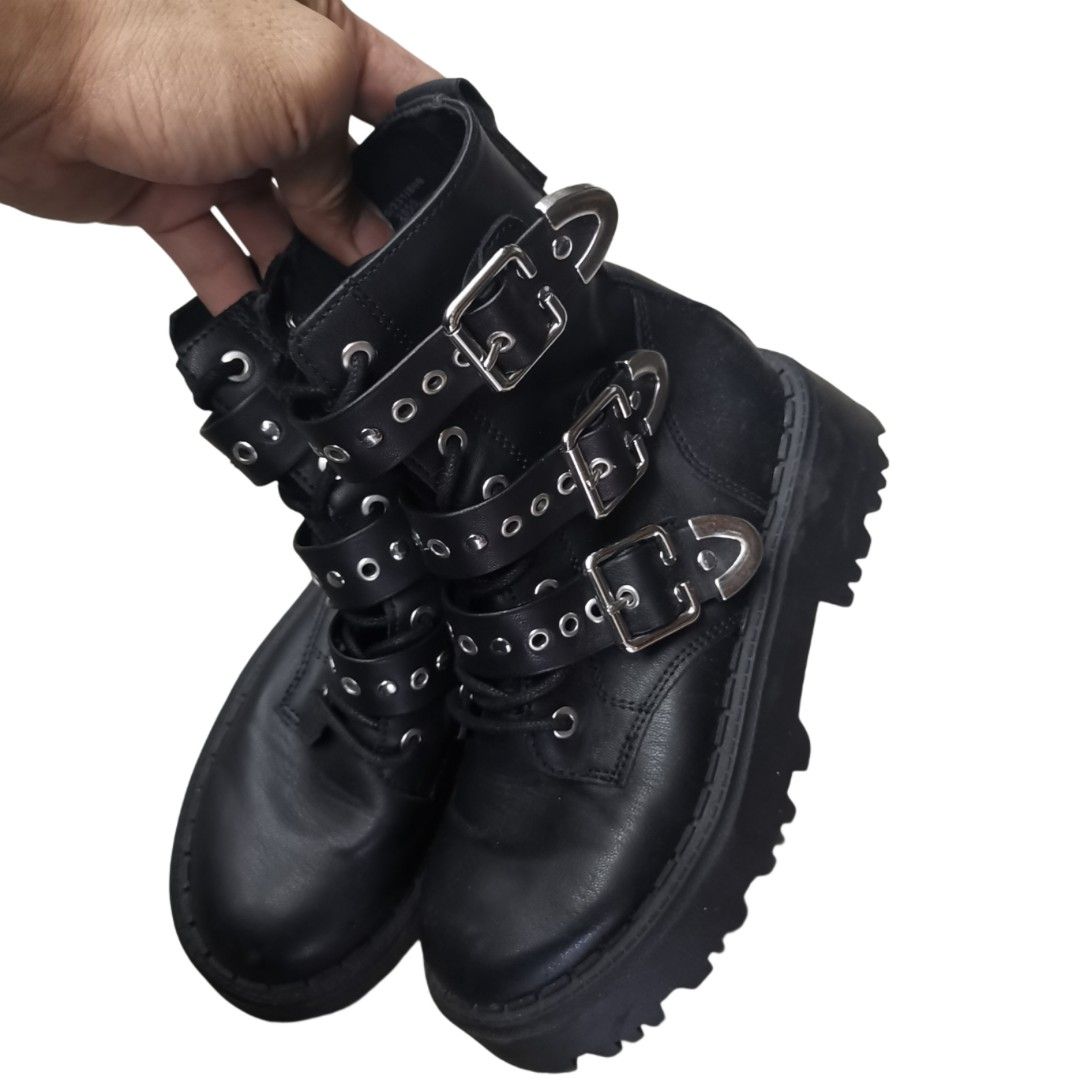Zara Gothic Buckle Platform Boots (Black, 32 or 3) (Category: Luxury Apparel) located in General Mariano Alvarez. Submitted by hundred_lives (Listing ID 1435795018, Image 3). Description: Zara Gothic Buckle Platform Boots (Black, 32 or 3) Authentic Original Good Condition ‼️***Or Best Offer Wins***‼️ ‼️***Split Or As Pack***‼️ ‼️***Negotiable All Items***‼️ Tags: burberry fendi mcm givenchy yohji yamamoto rick owens prada dolce & gabbana channel 